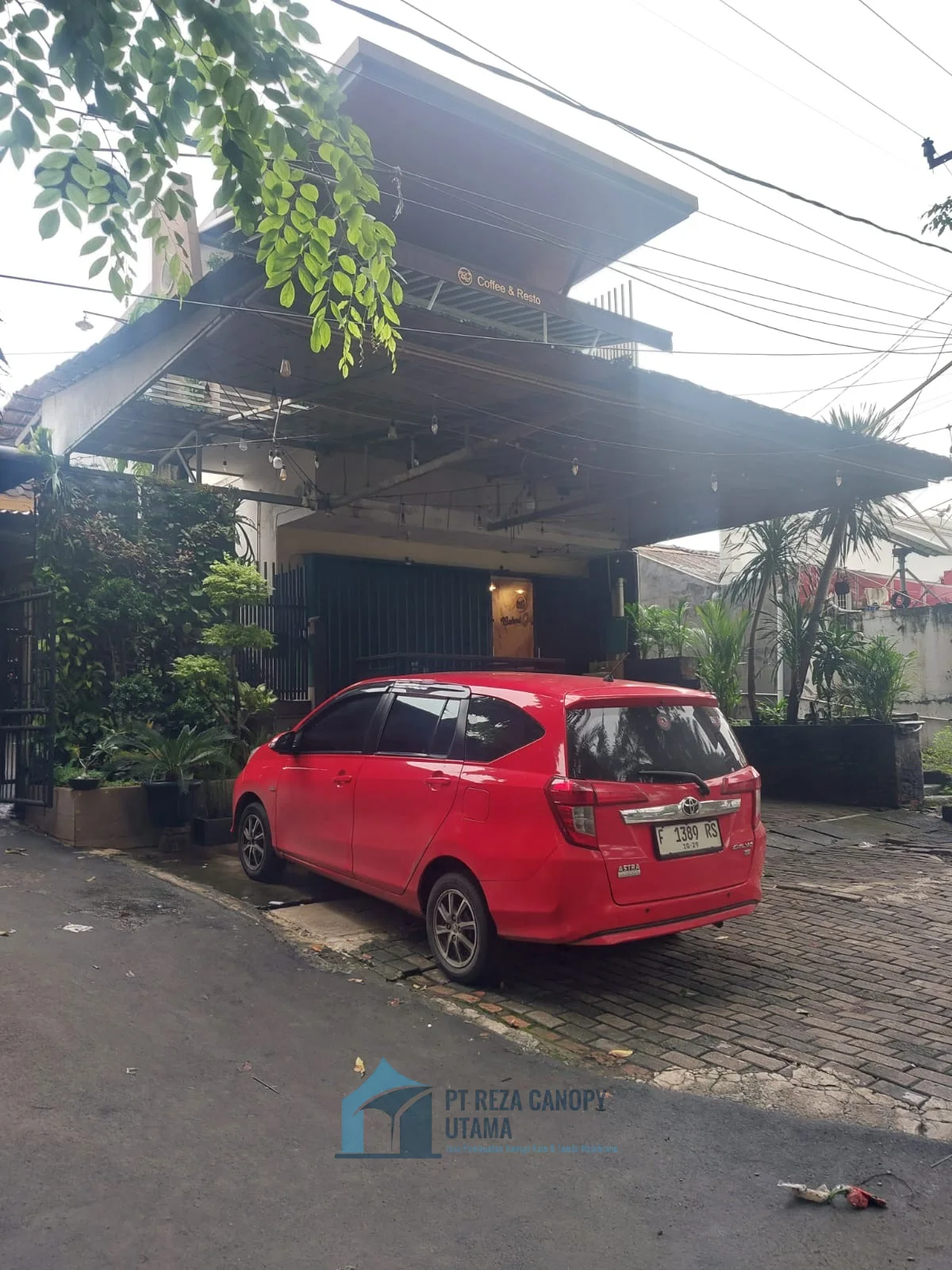 Proyek canopy kain Recassen warna cokelat di Pulomas Jakarta Timur